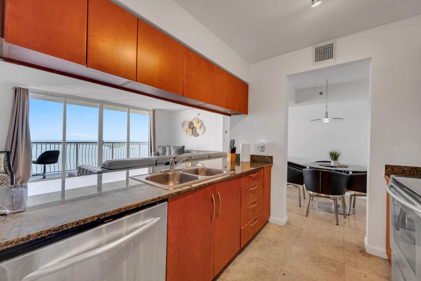 מיאמי *Luxurious Highrise 2Brcondo Brickell- Waterviews* מראה חיצוני תמונה