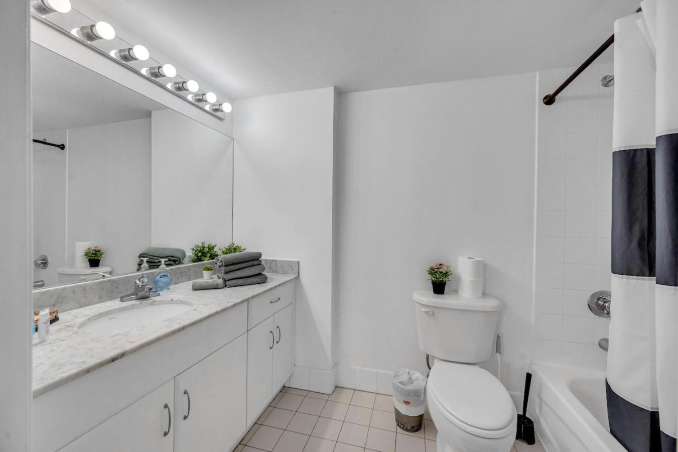 מיאמי *Luxurious Highrise 2Brcondo Brickell- Waterviews* מראה חיצוני תמונה